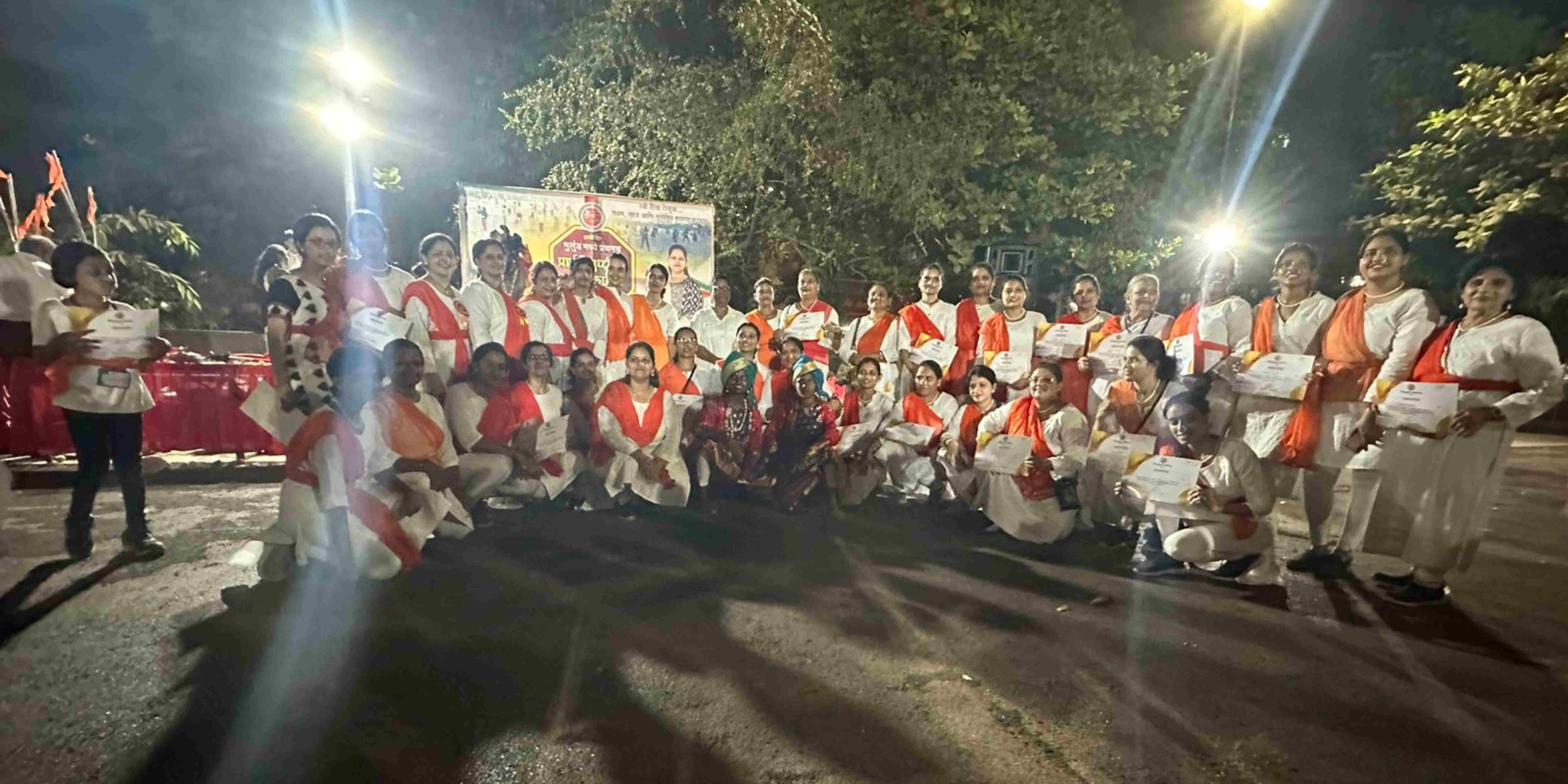 Mee Muludkar's Lathi Kathi held by Mayura Rahul Banvali